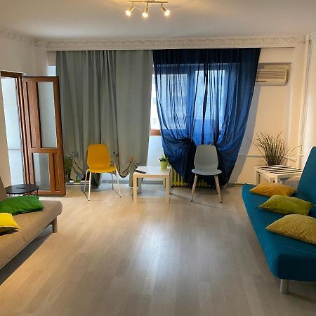 Green Apartment 41 Bukares Bagian luar foto